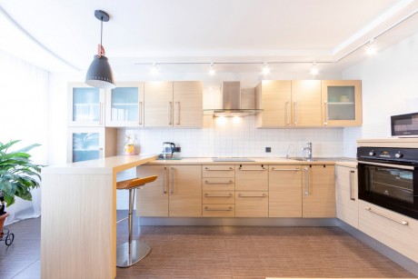 2к - квартира, 60.2 м², 10/10 эт.