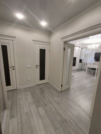 2к - квартира, 71 м², 2/18 эт.