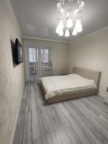 2к - квартира, 71 м², 2/18 эт.