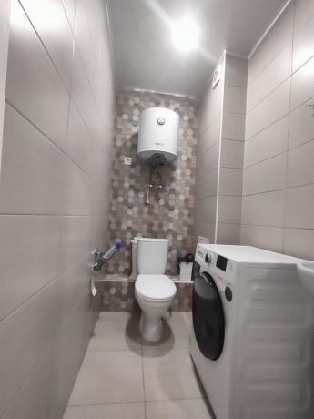 2к - квартира, 71 м², 2/18 эт.