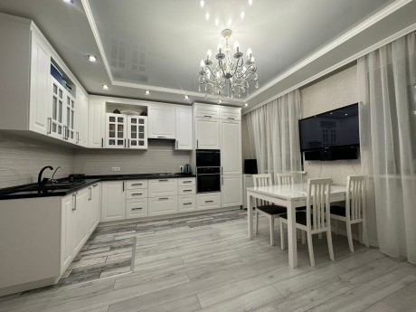 2к - квартира, 71 м², 2/18 эт.