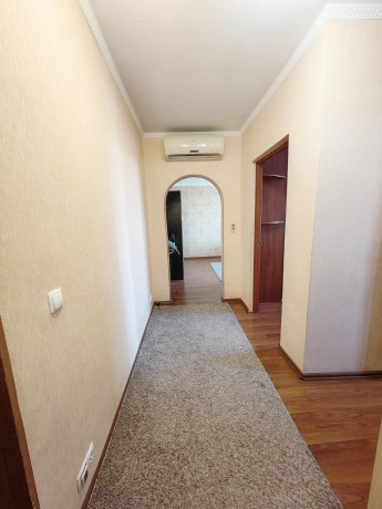 2к - квартира, 41.8 м², 9/9 эт.