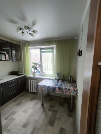 1к - квартира, 30 м², 3/5 эт.