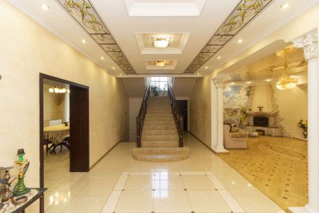 Дом, 460.3&nbsp;м², 15&nbsp;сот., 3&nbsp;эт.