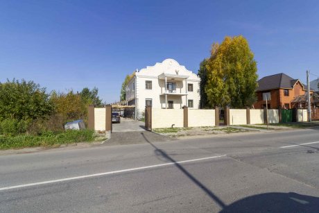 Дом, 460.3&nbsp;м², 15&nbsp;сот., 3&nbsp;эт.