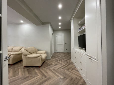 3к - квартира, 119.6 м², 2/9 эт.