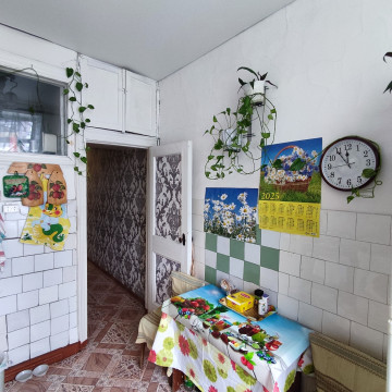 3к - квартира, 80 м², 2/2 эт.