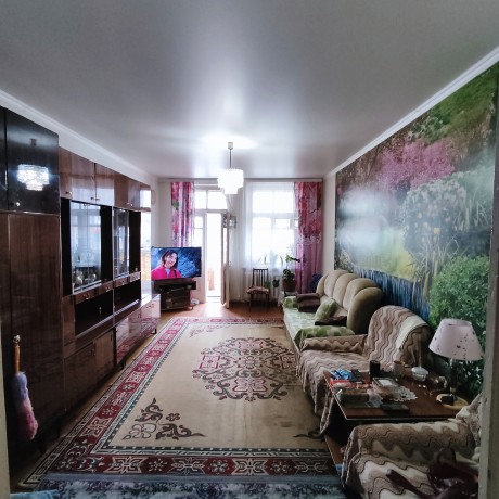 3к - квартира, 80 м², 2/2 эт.