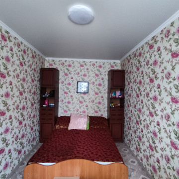 3к - квартира, 80 м², 2/2 эт.