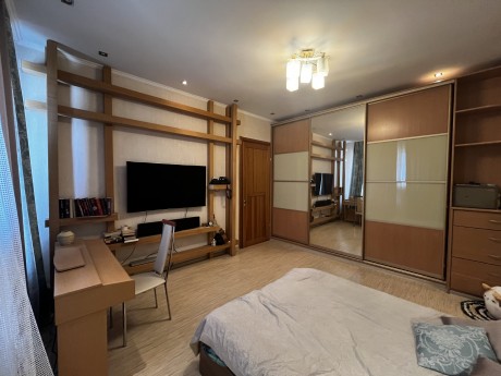 1к - квартира, 60 м², 8/10 эт.