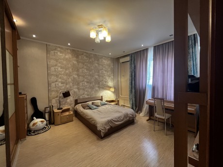 1к - квартира, 60 м², 8/10 эт.