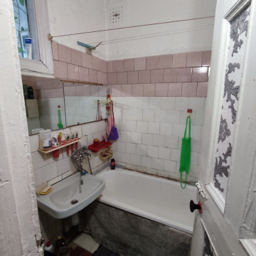 3к - квартира, 79.7 м², 2/2 эт.