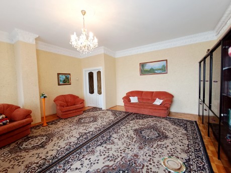 Дом, 276.8 м², 12 сот., 2 эт.