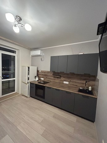 1к - квартира, 42.8 м², 9/17 эт.