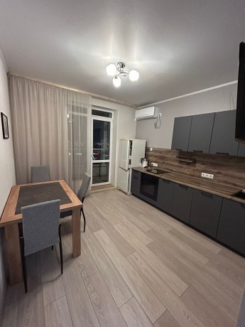 1к - квартира, 42.8 м², 9/17 эт.