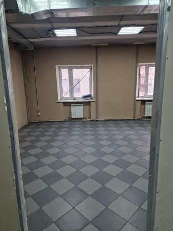 Свободное назначение - Коммерческая, 320 м²